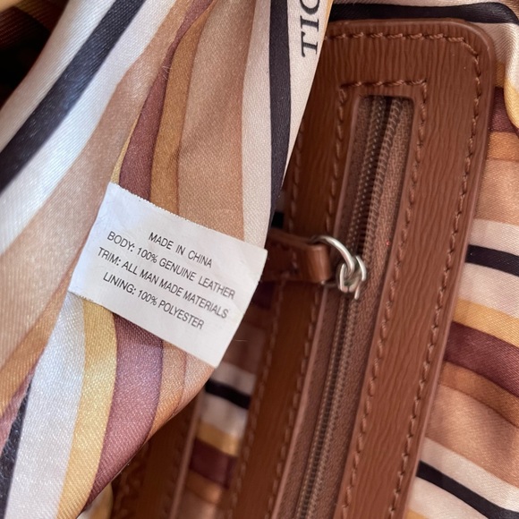 Tignanello • satchel/saddlebag/purse • Genuine Leather • camel color - Picture 9 of 11
